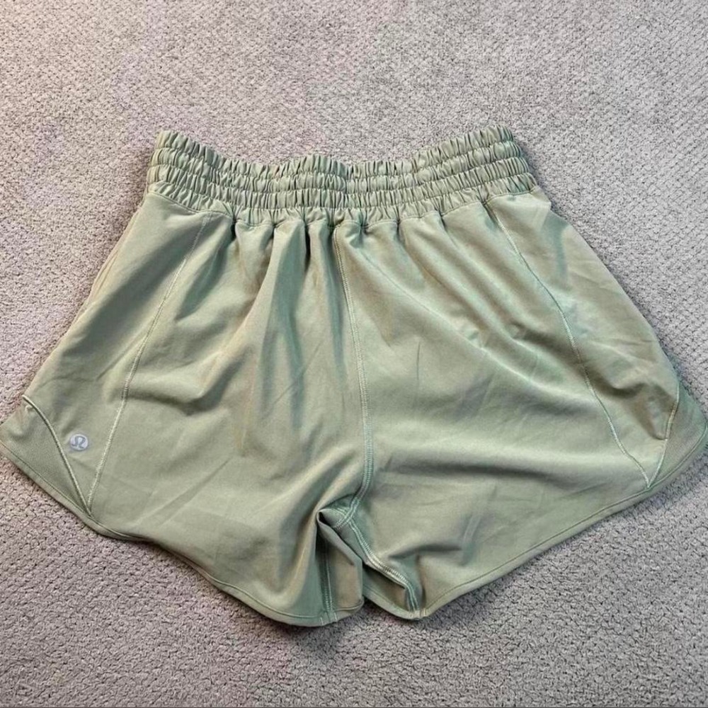 Lululemon hotty hot shorts‎  Size 4